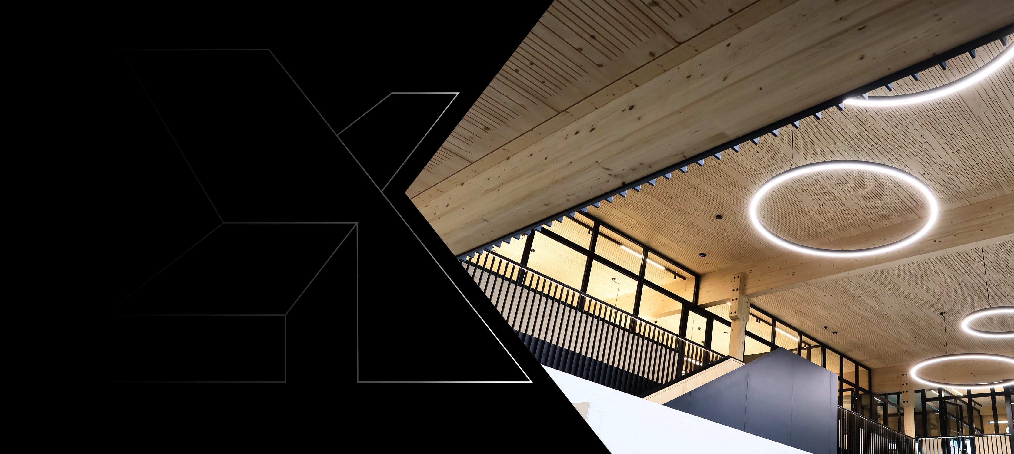 X-Wood® timber hall with its exposed glulam structure